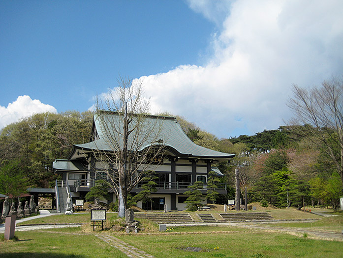 Shounji Temple in Hachimanyama Park in Utsunomiya