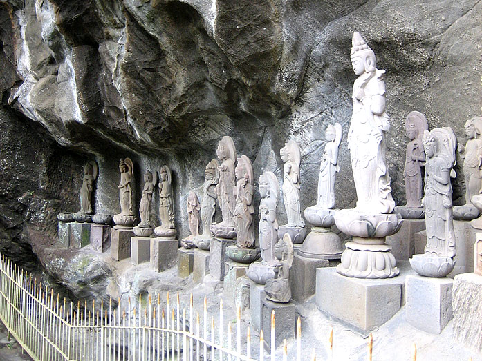 Buddhist Icons at Nokogiriyama in Chiba