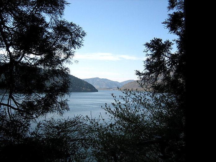 Lake Ashi hiking tour in Hakone