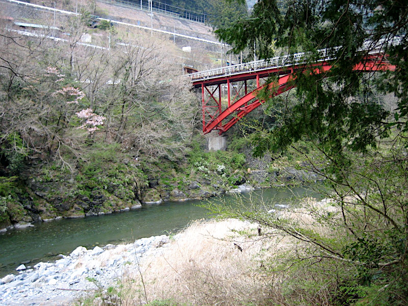 Otama Walking Trail along Tamagawa River