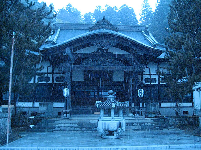 Snowfall at Main Building of Koshin-ji Temple in Otawara