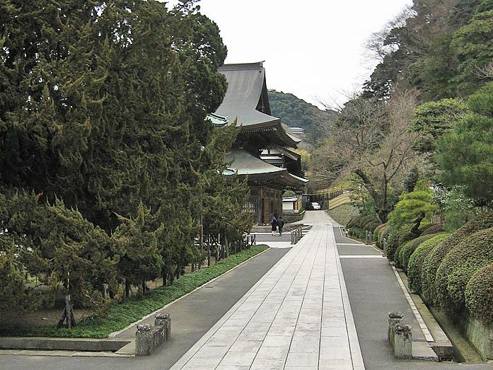 Butsuden of Kenchoji Temple in Kamakura