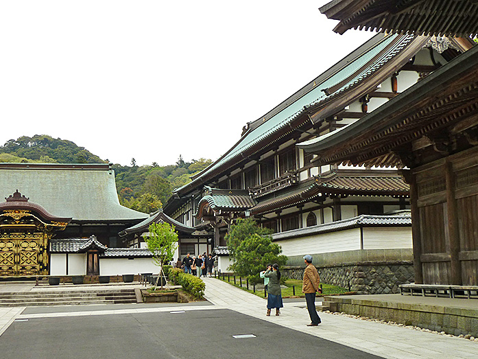Daikuri and Hatto Building Kenchoji Temple in Kamakura