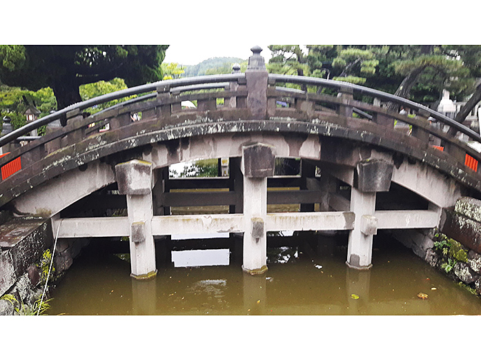 Drum Bridge of Tsurugaoka Hachimangu Shrine in Kamakura