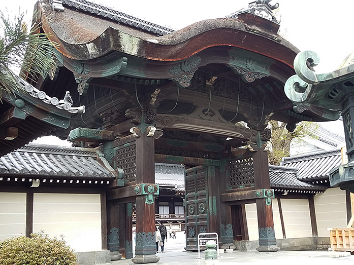 Higashi Honganji Gate in Kyoto