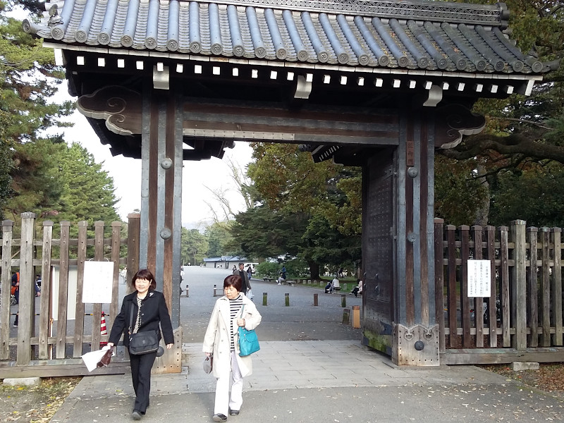 Sakaimachi-gomon Gate of Kyoto Gyoen National Garden