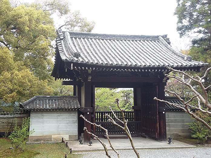 Shikyaku-mon Gate Shoren-in Temple