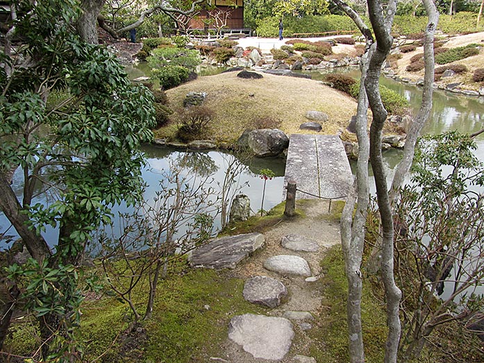 Pond in the Nara Isuien Garden