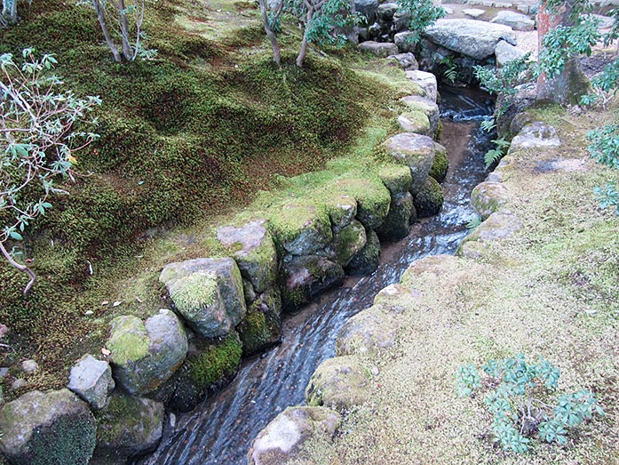 Stream in Isuien Garden in Nara