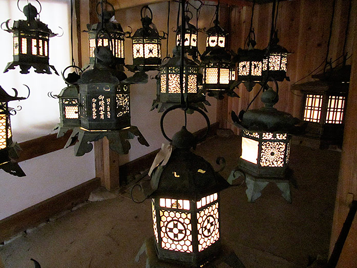 Bronze Lanterns Kasuga Taisha Shrine in Nara