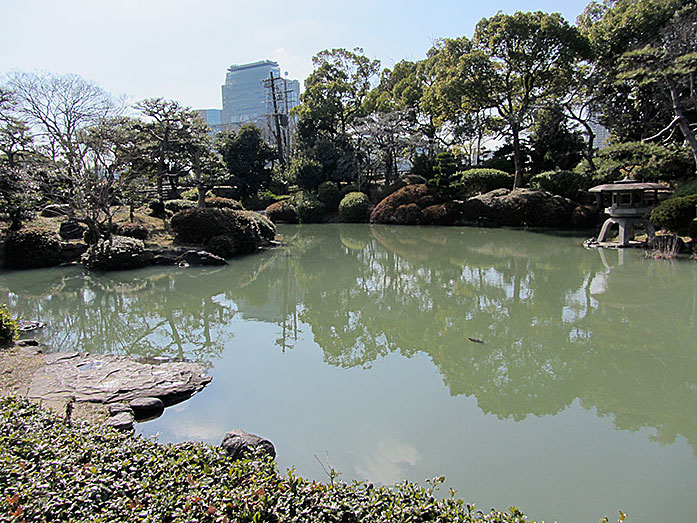 Osaka Castle Nishinomaru Garden