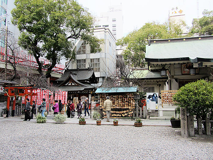Tsuyunoten Shrine (Ohatsu Tenjin) in Osaka