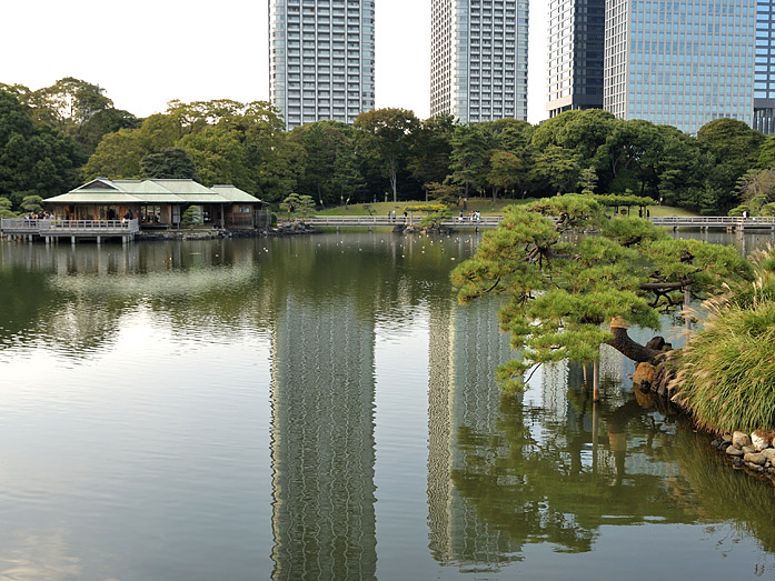 Hamarikyu Garden