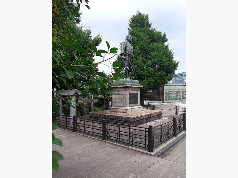 Saigo Takamori Statue Ueno Park in Toyko