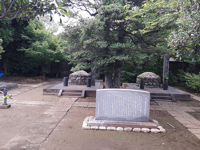 Tokugawa Yoshinobu Tomb, Yanaka Cemetery in Tokyo