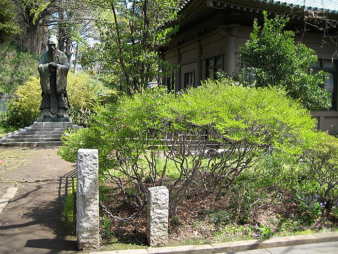 Confucius Statue within Yushima Seido Shrine grounds in Tokyo